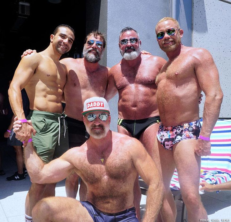 007-flaunt-pride-pool-miguel-angel-reyes-2018