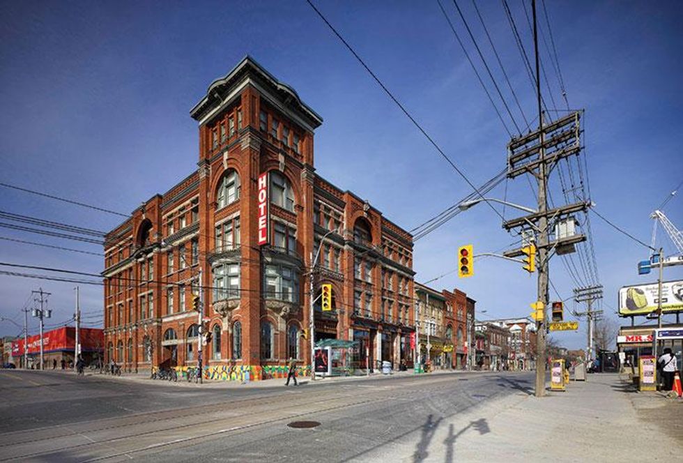 01_hotel-exterior-panorama