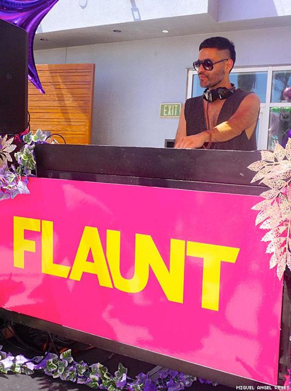 023-flaunt-pride-pool-miguel-angel-reyes-2018