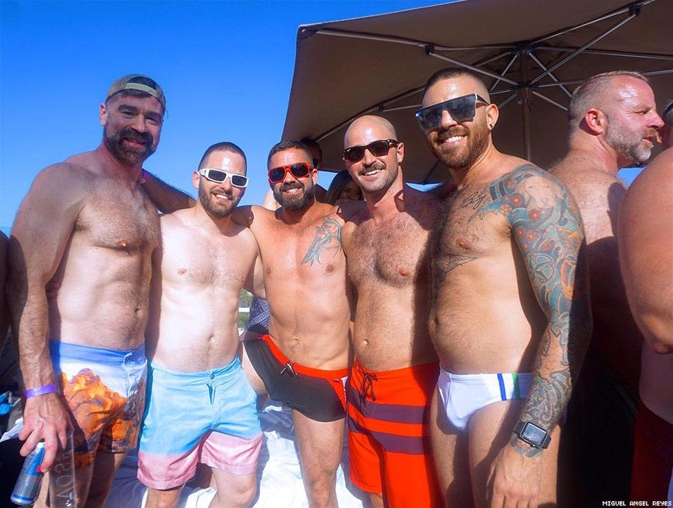 028-flaunt-pride-pool-miguel-angel-reyes-2018