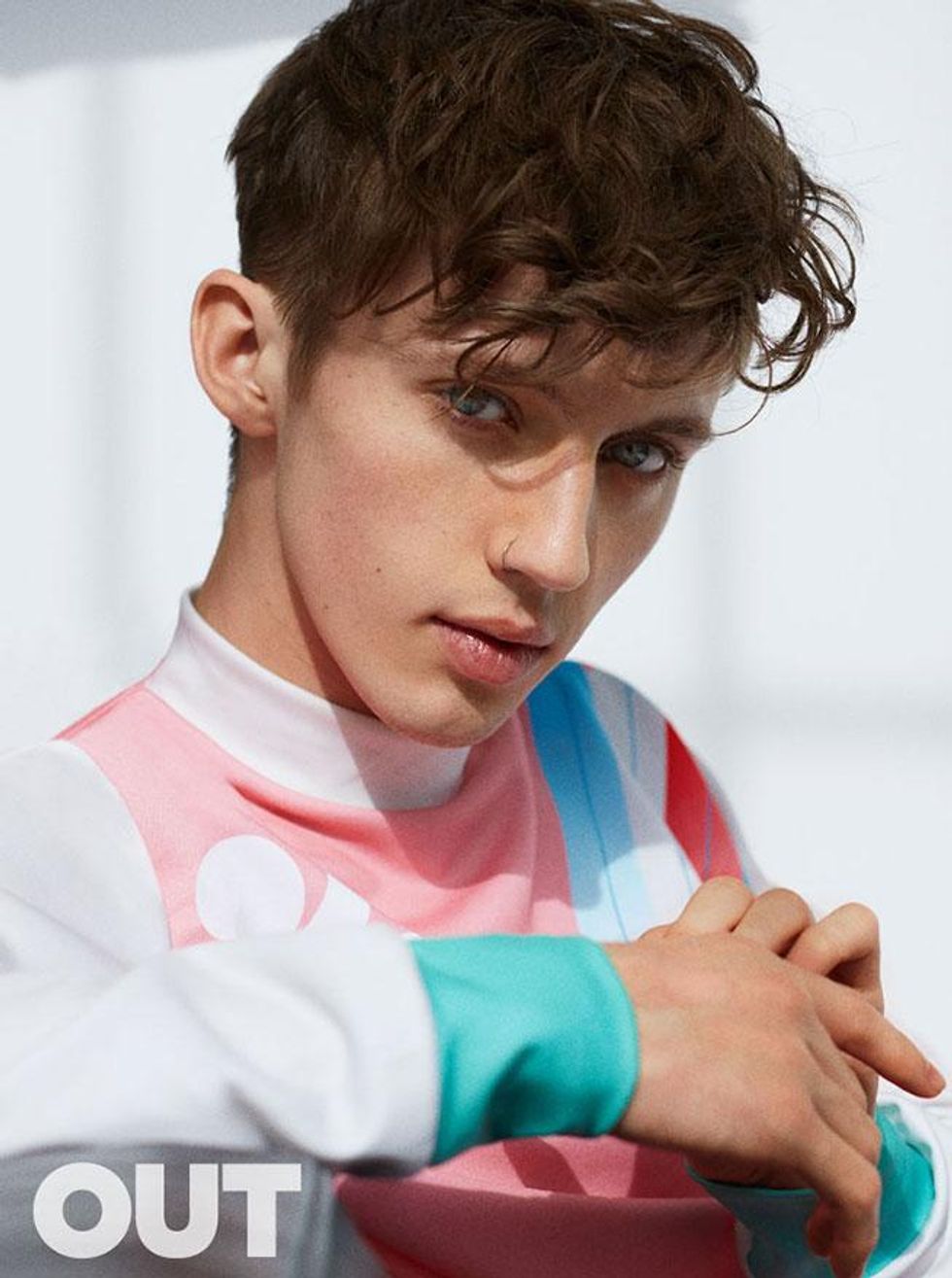 03_troye.jpg