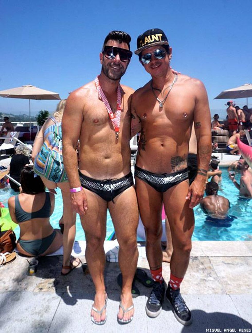 031-flaunt-pride-pool-miguel-angel-reyes-2018