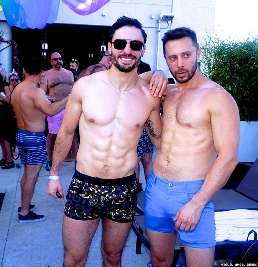 053-flaunt-pride-pool-miguel-angel-reyes-2018