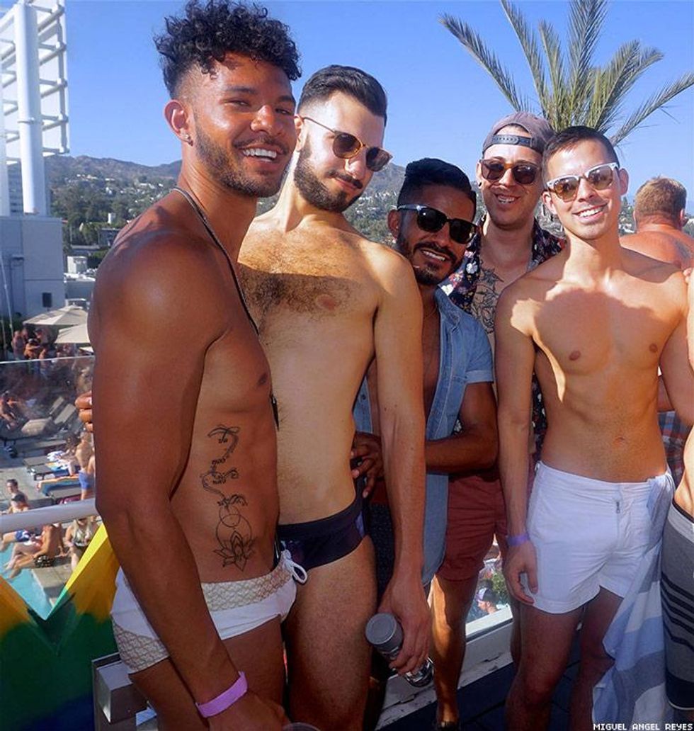 062-flaunt-pride-pool-miguel-angel-reyes-2018
