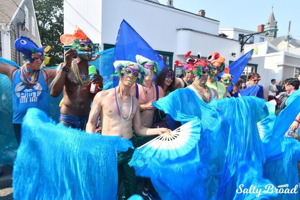 09-carnival_parade_saltybroadstudios-42