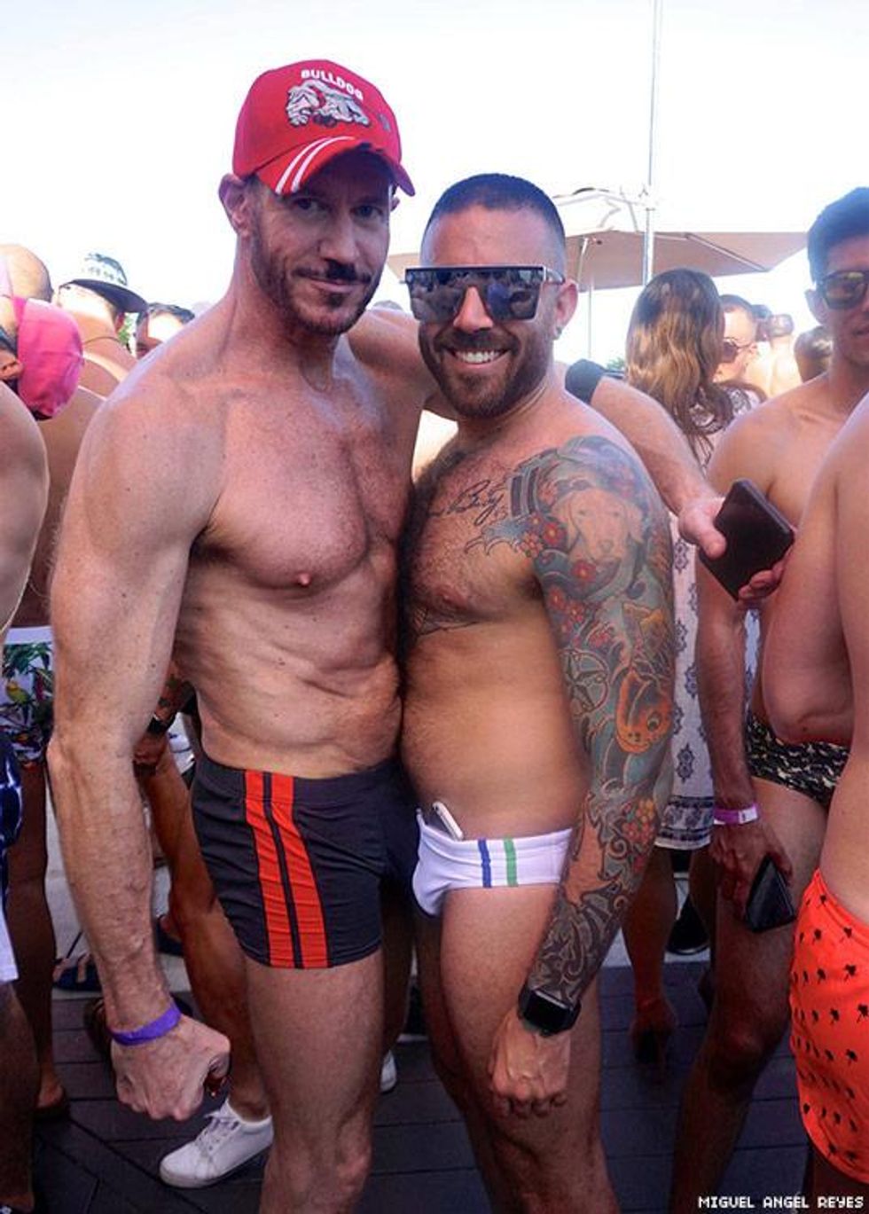 091-flaunt-pride-pool-miguel-angel-reyes-2018