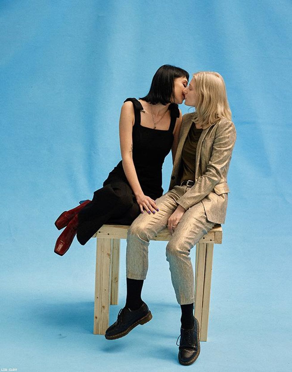 10 Things You Should Know Before Dating a Bi Guy