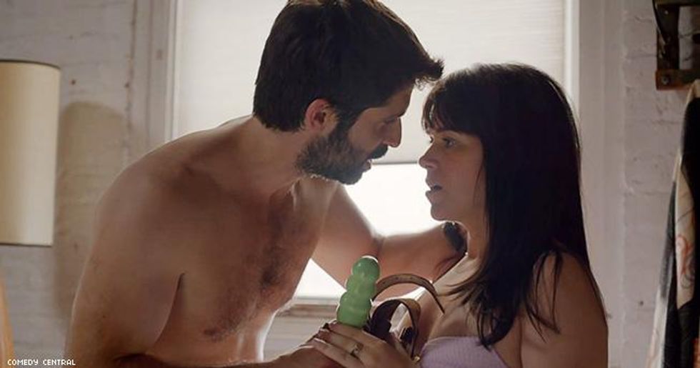 10 Things You Should Know Before Dating a Bi Guy