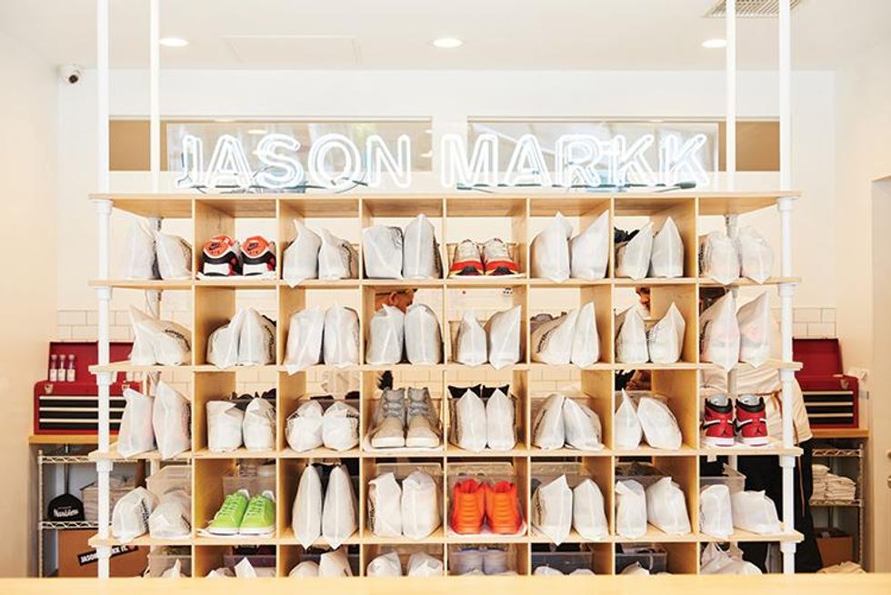 11 Excellent Reasons to Date a Fem Guy