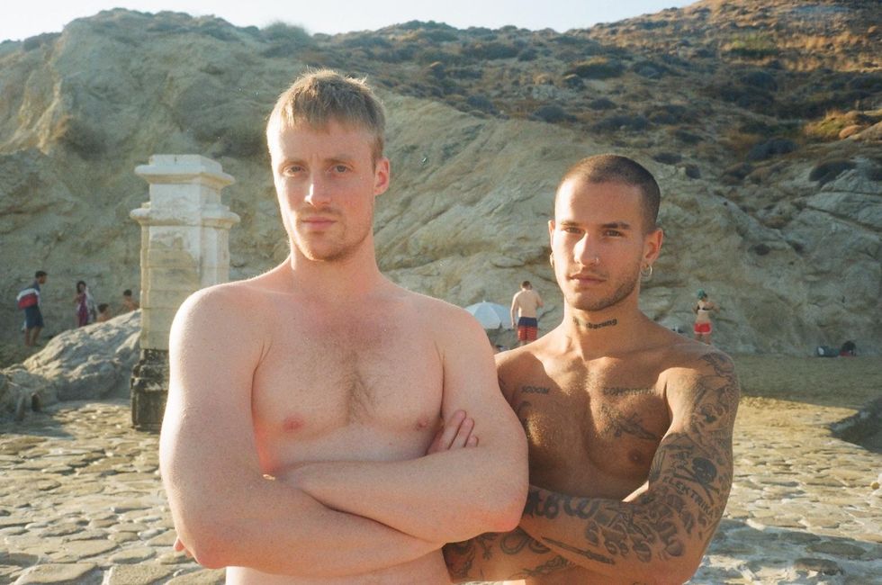 16 Intimate Portraits From Bedrooms, Beaches & Dirty Dance Floors