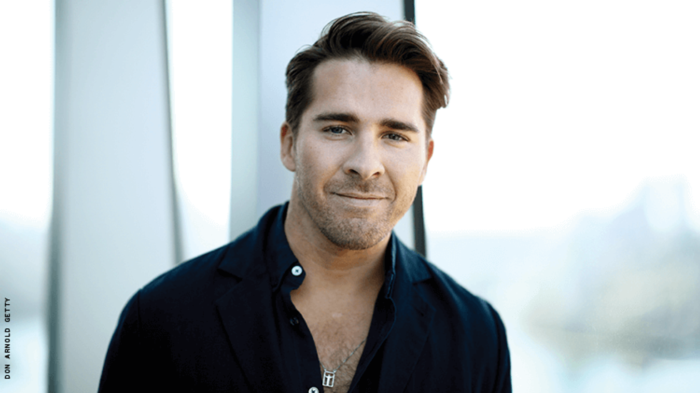 17-hugh_sheridan_750x422_.png