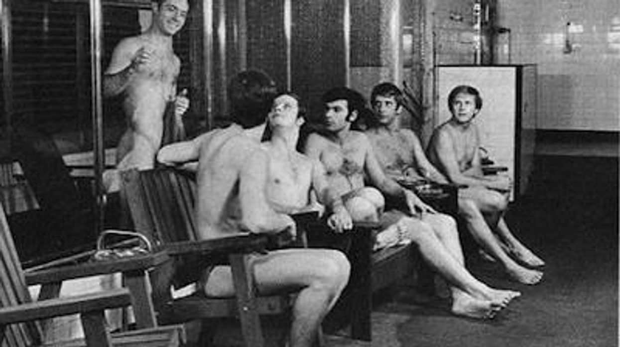 1969_continental_pool_area-cr