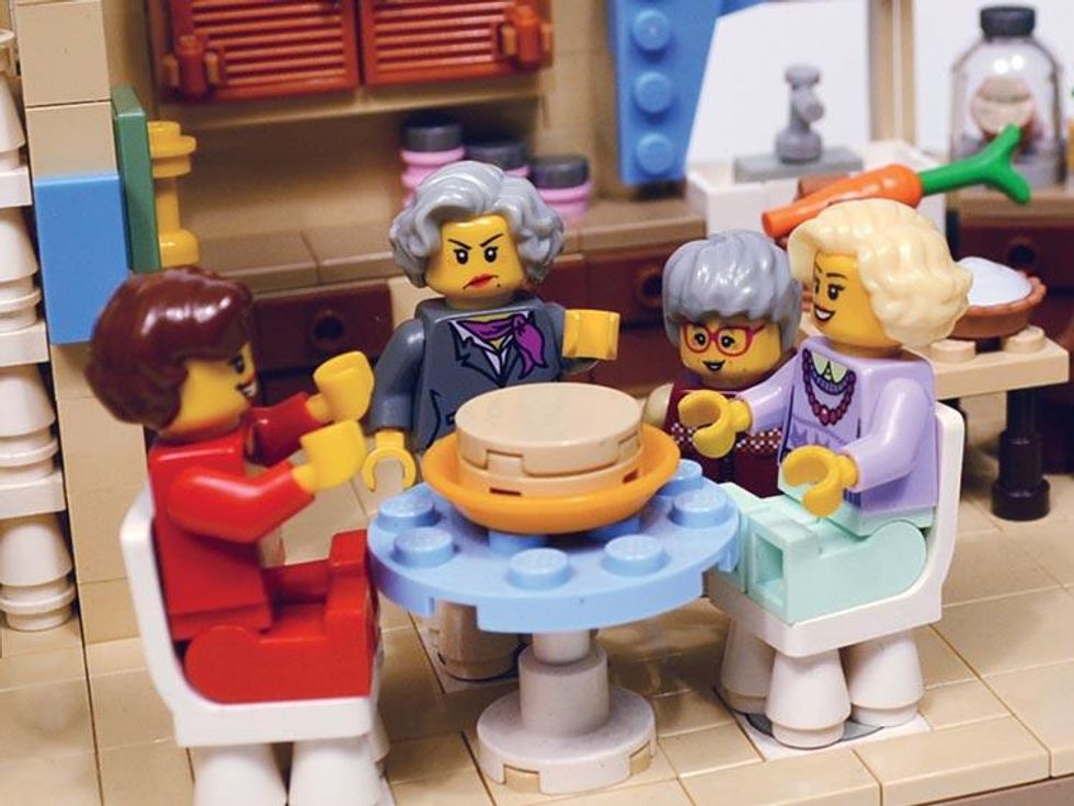 1992: The Final Episode of 'The Golden Girls' Airs