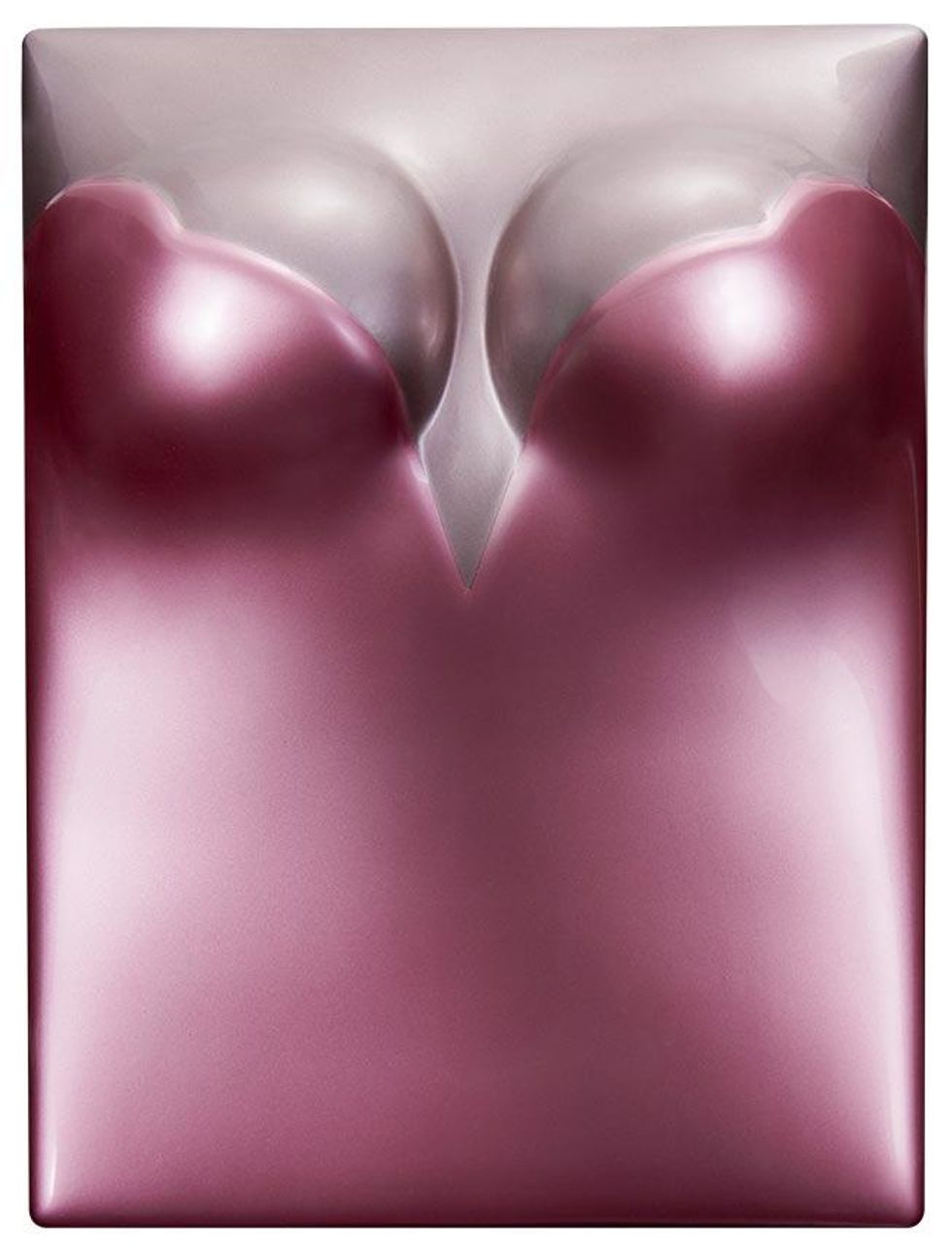 2. Naomi: The Art of Beauty