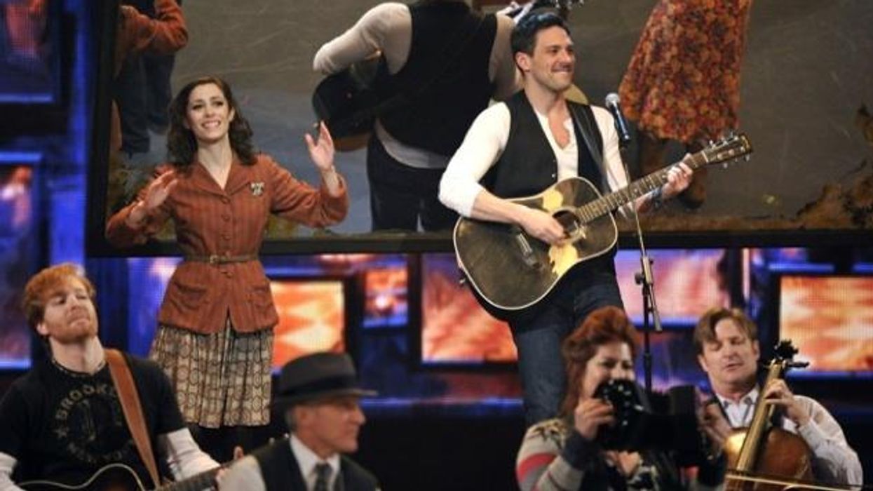 2012_tony_awards_show_rotator