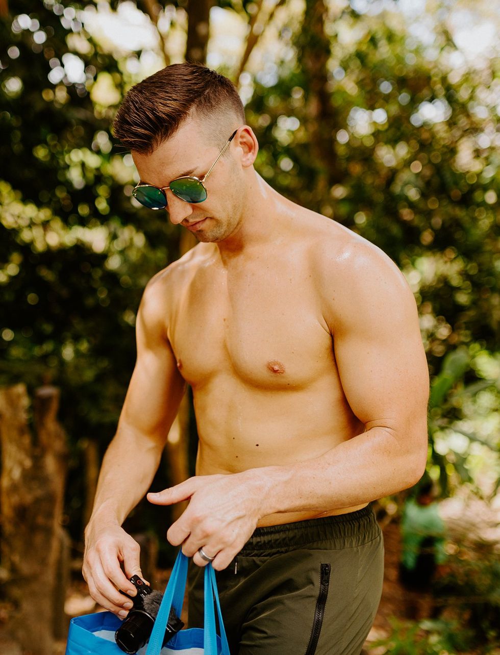 25+ Thirsty Pics of Out Travelers Michael and Matt Going Deep in Manuel Antonio, Costa Rica