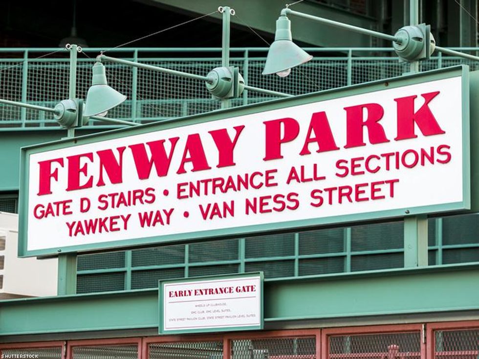 3_fenwaypark_7pm