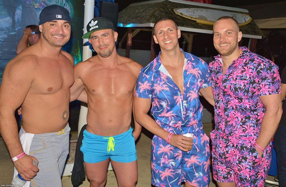 30-carnival-pool-party_dan-mckeon-11