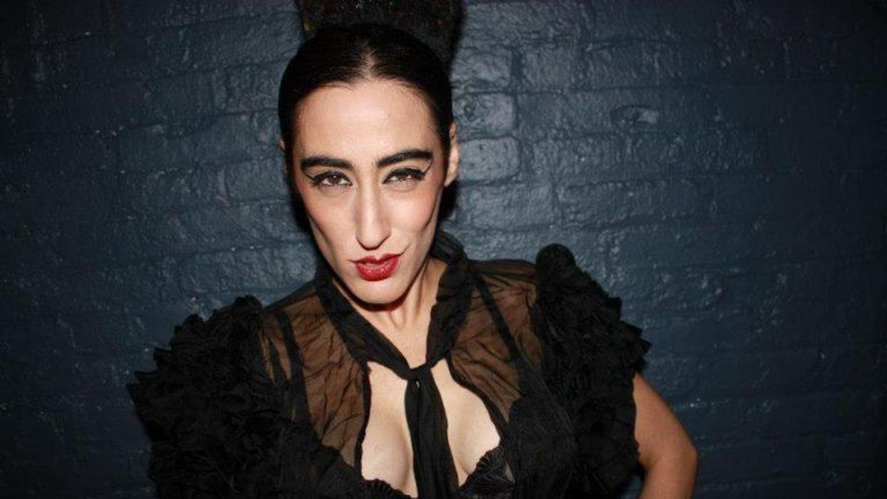 318552_4056700779194_6252693_n-768x512