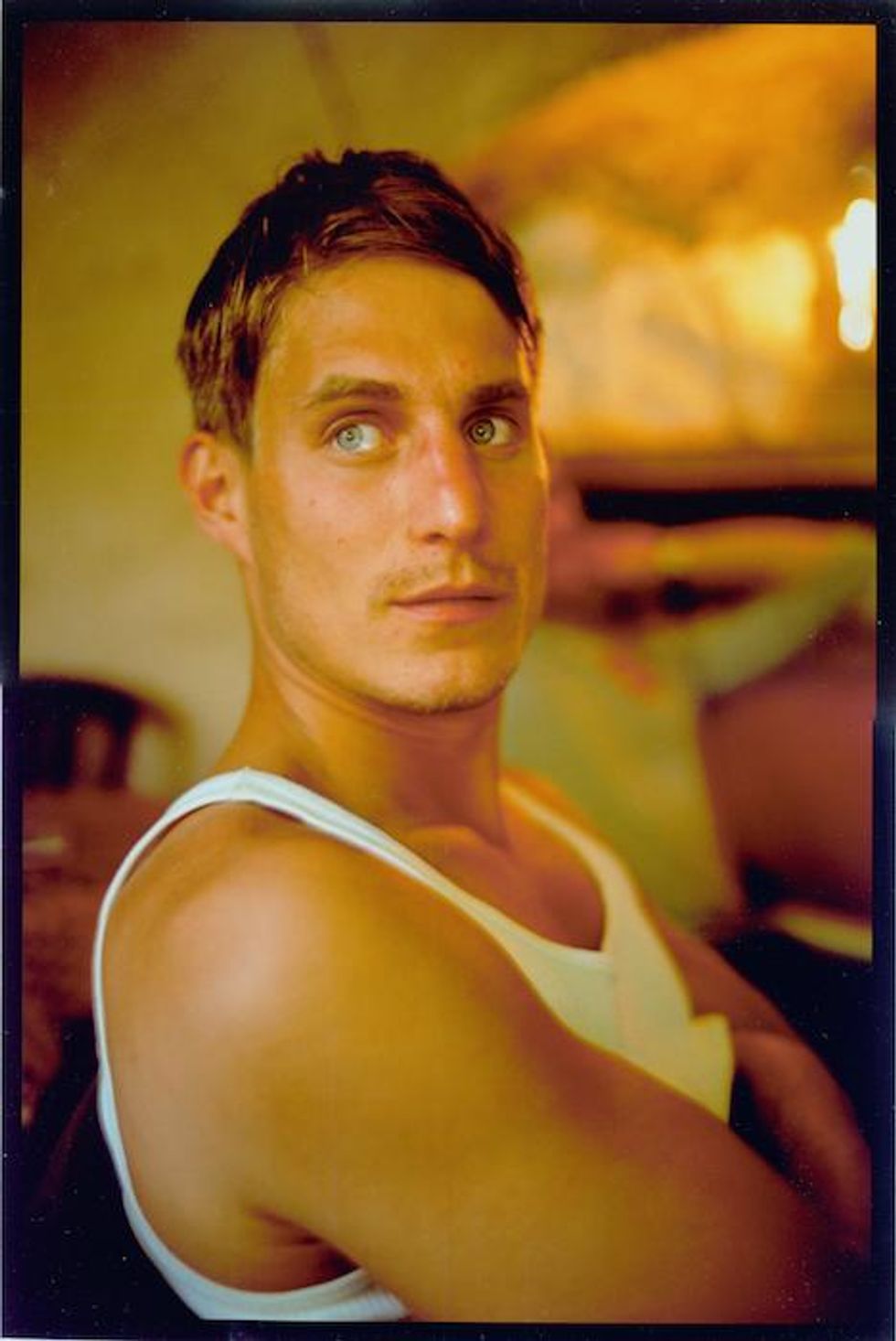 4-nan-goldin-clemens-at-lunch-at-de-sade_lacoste_france-1999