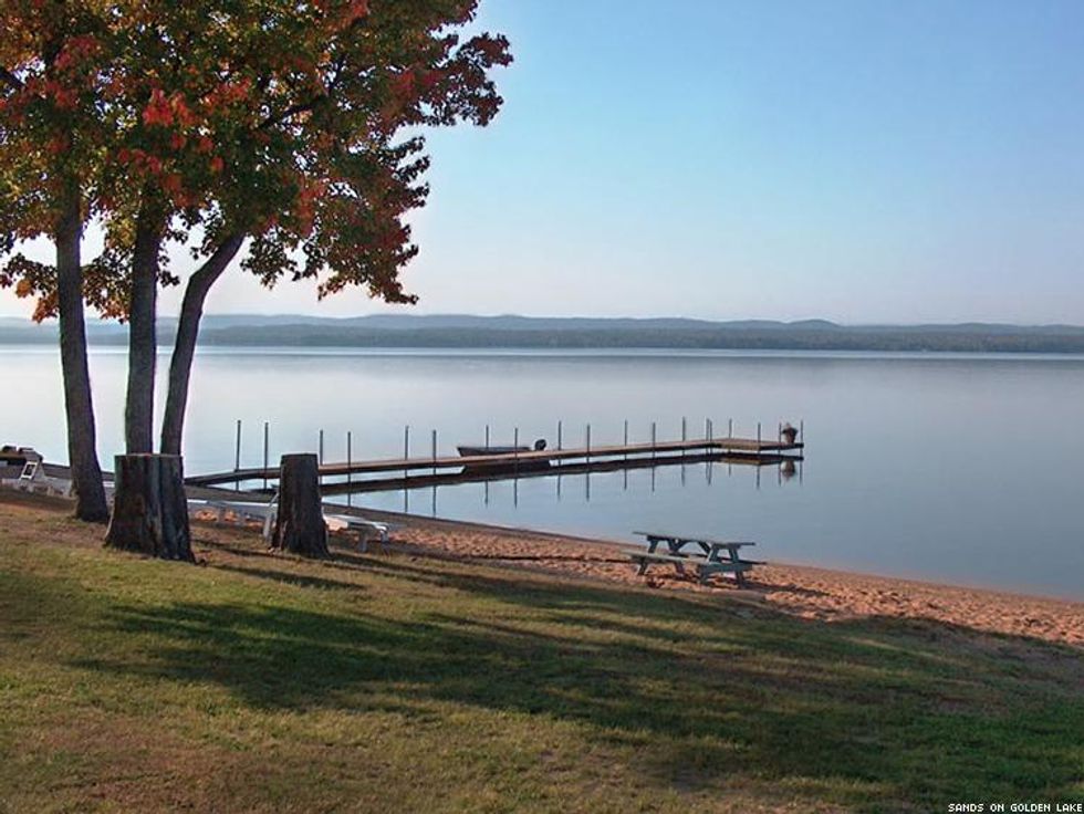 4_pc_sandsongoldenlake