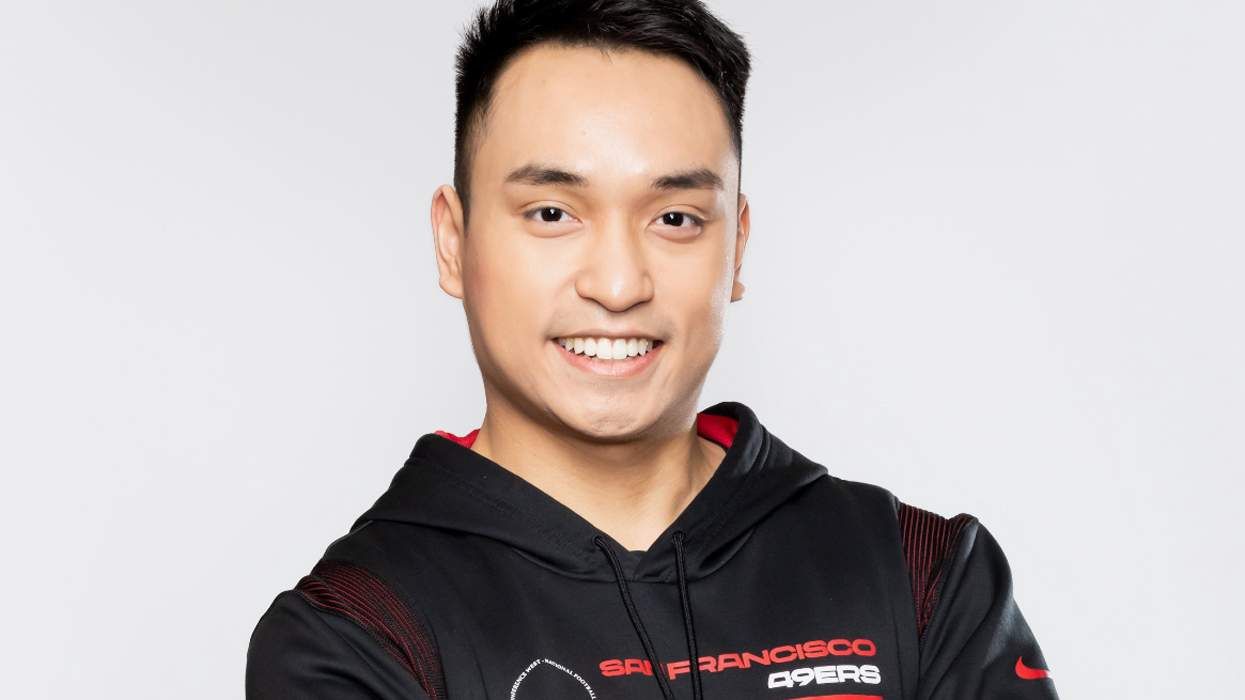 49ers cheerleader Jon Reyes