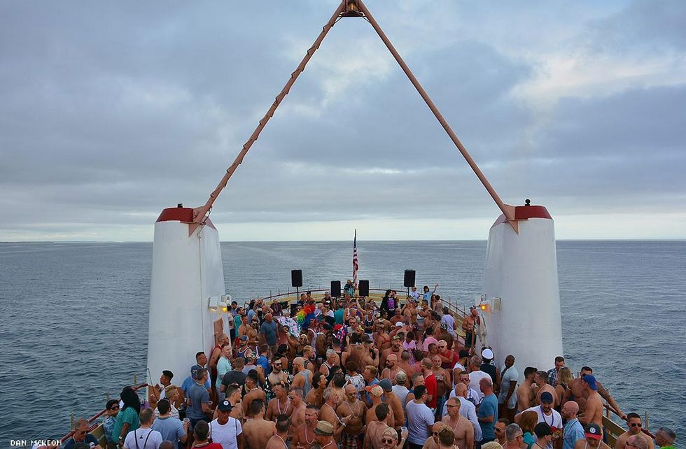 52-carnival-sunset-cruise_dan-mckeon-13