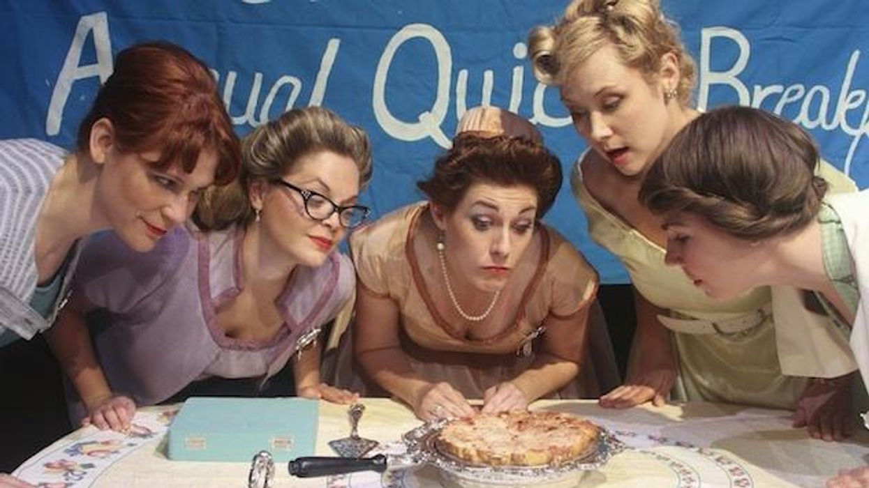 5lesbianseatingaquiche-cr