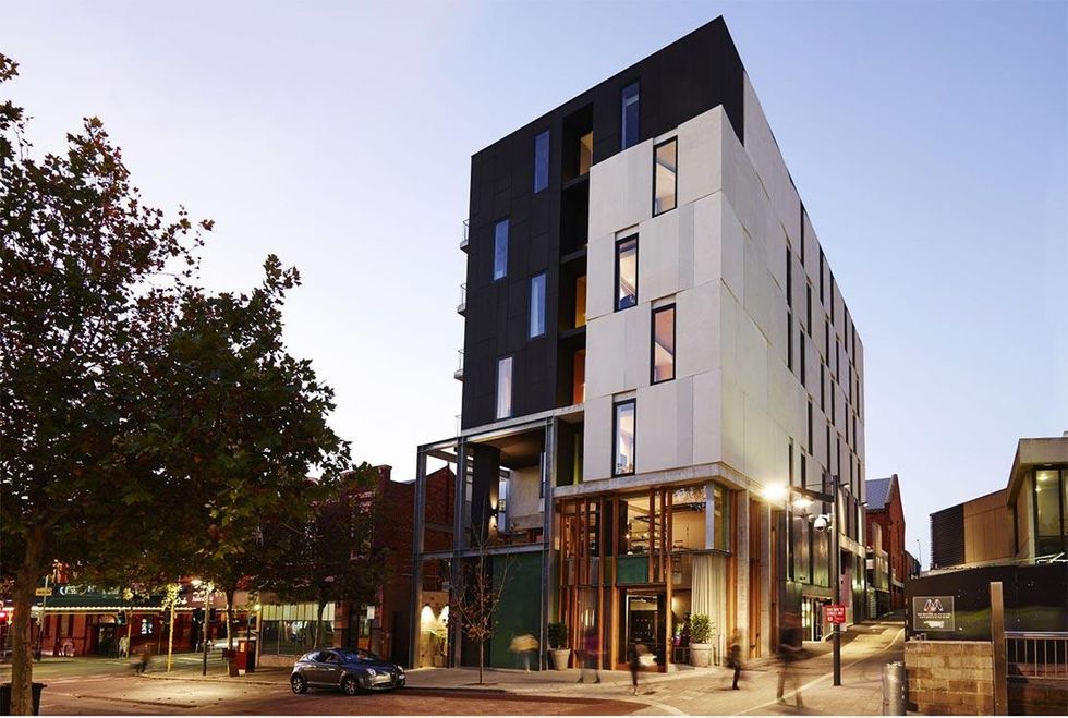 90-91. Alex Hotel & Shadow Wine Bar