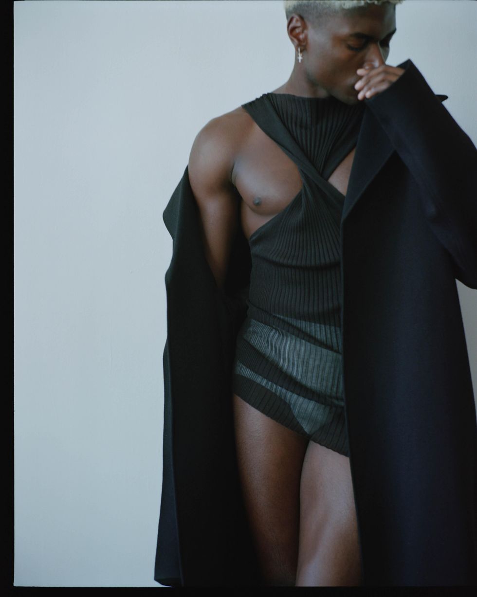 A model wearing knits.