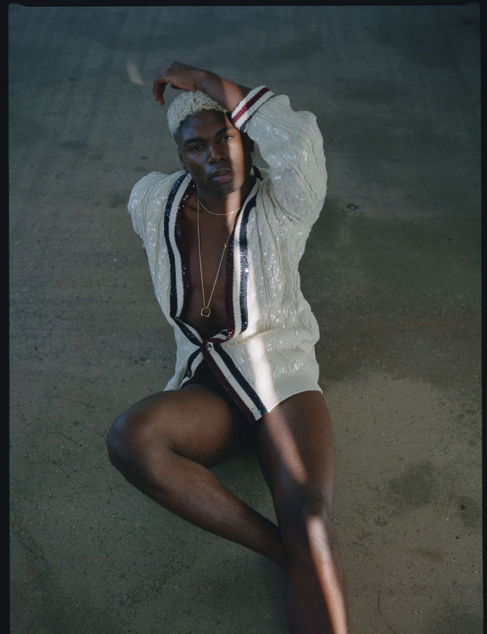 A model wearing knits.