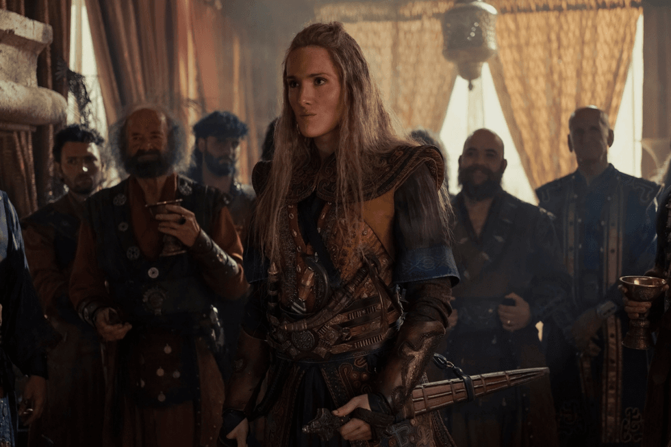 Abigail Thorn as \u200bAdmiral Sharako Lohar