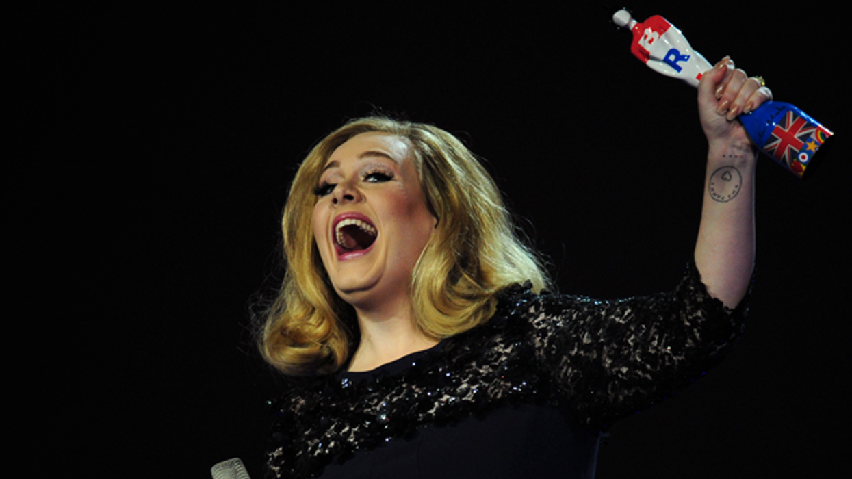 Adele-karl-lagerfeld-rotator