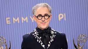 Alan Cumming dishes on being a 'femme daddy' as the lovable host of 'The Traitors'