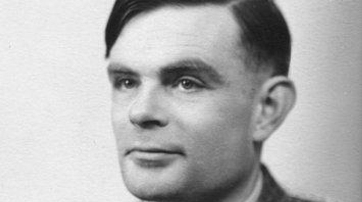 Alan_turing_photo