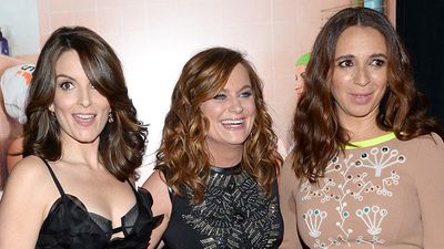Amy Poehler Will Direct & Star in Netflix's 'Wine Country' With ...