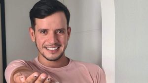 Gay CECOT survivor rebuilds his life in Spain while speaking up for voiceless immigrants in America