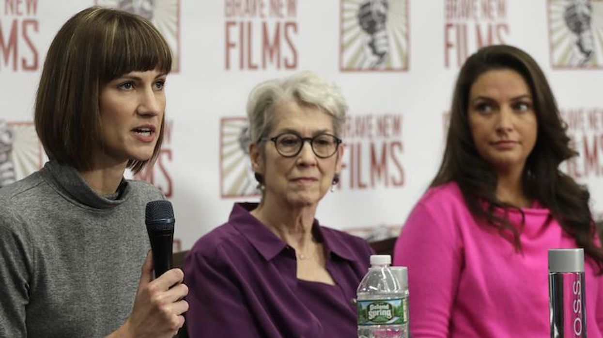 AP Photo/Mark Lennihan