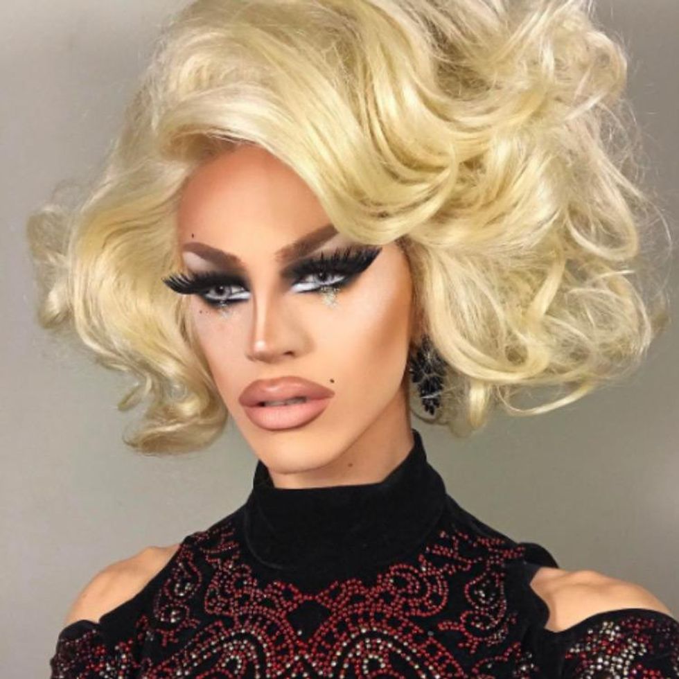 Aquaria (@ageofaquaria)
