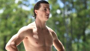 13 steamy pics of hunky Olympian Matt Graham that prove he's a bronzed god, too