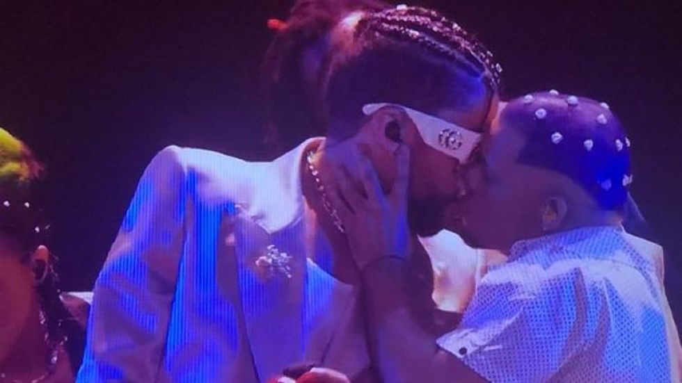 Bad Bunny performing Tit\u00ed Me Pregunt\u00f3 at the 2022 MTV Video Music Awards