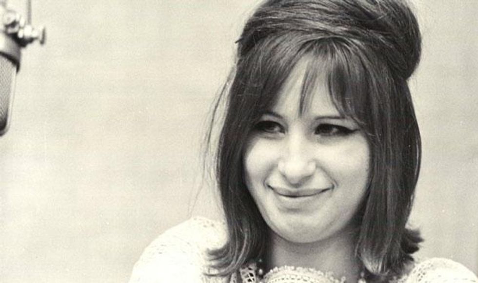 Barbra_looking_askance-rotator_0