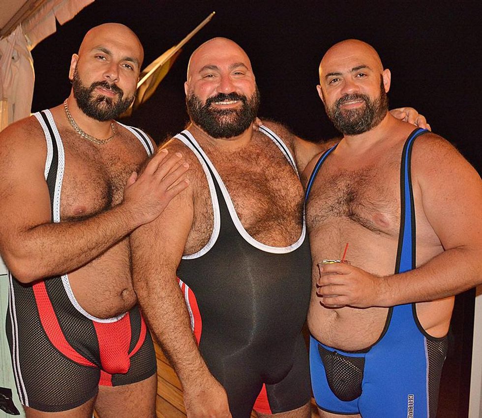 Bears-in-singlets-by-dan-mckeon-07