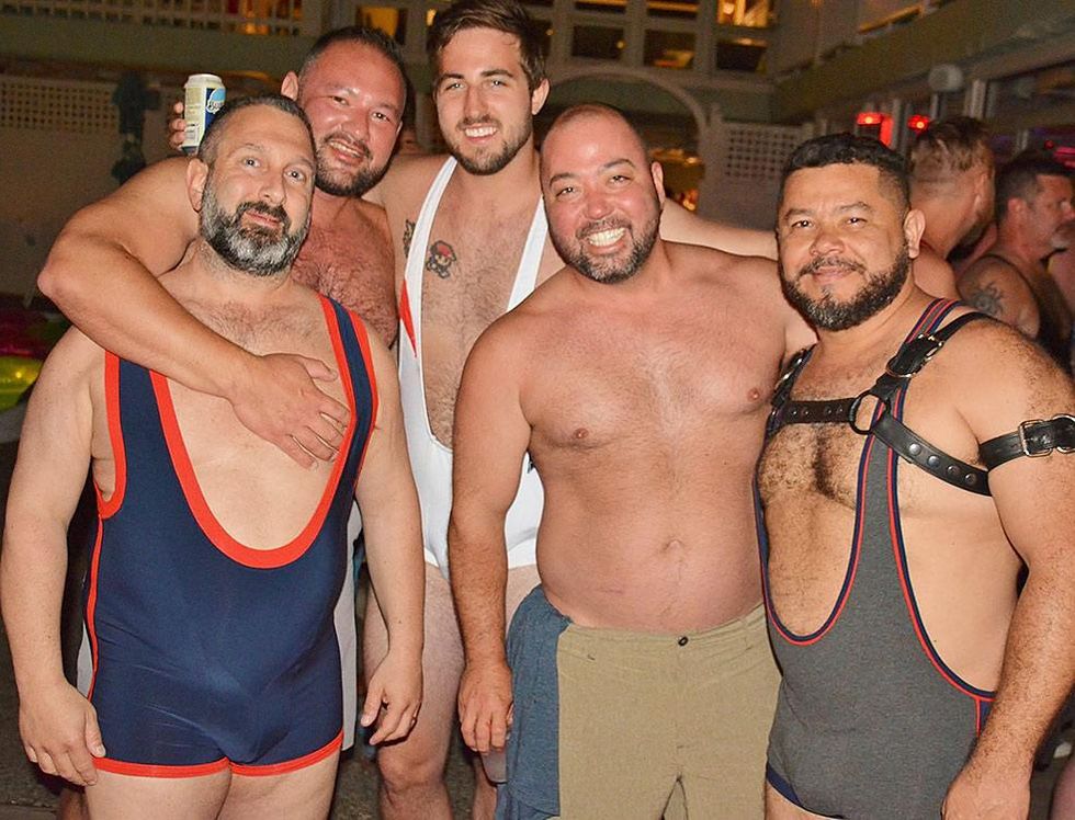 Bears-in-singlets-by-dan-mckeon-19