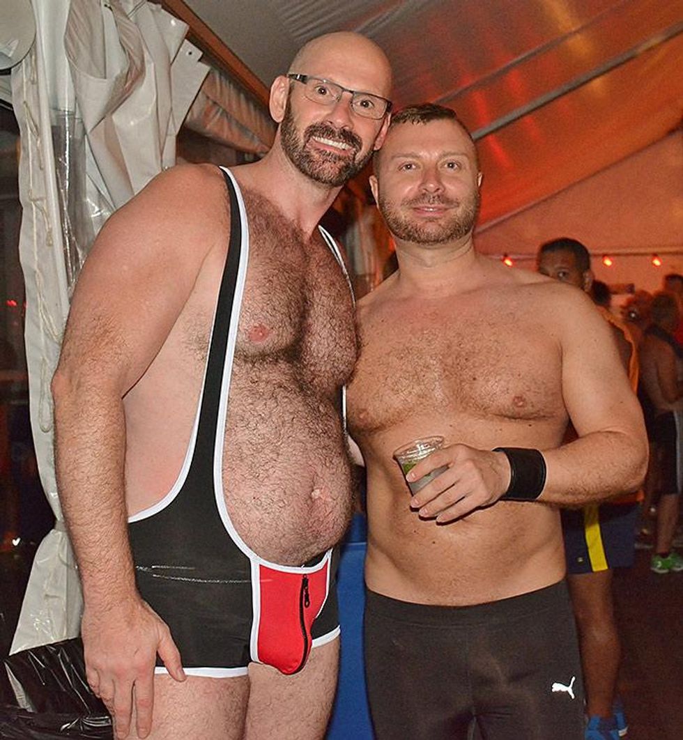 Bears-in-singlets-by-dan-mckeon-51