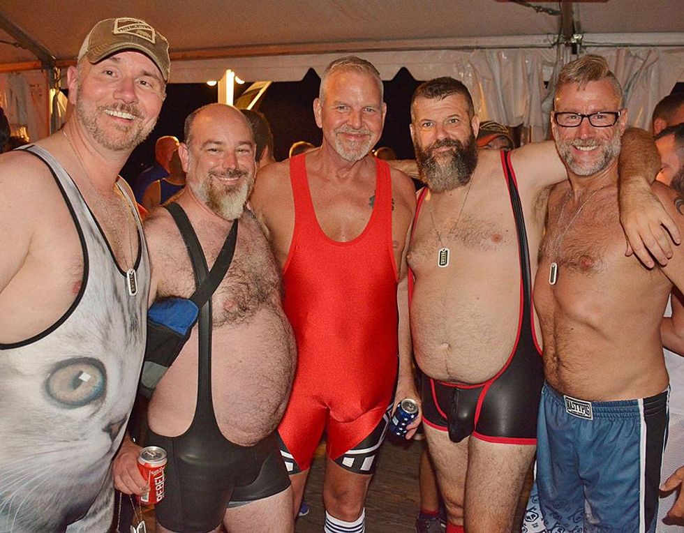 Bears-in-singlets-by-dan-mckeon-54
