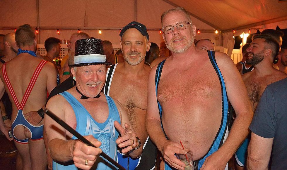 Bears-in-singlets-by-dan-mckeon-60