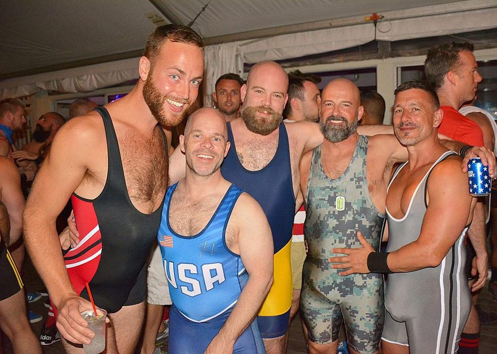 Bears-in-singlets-by-dan-mckeon-61