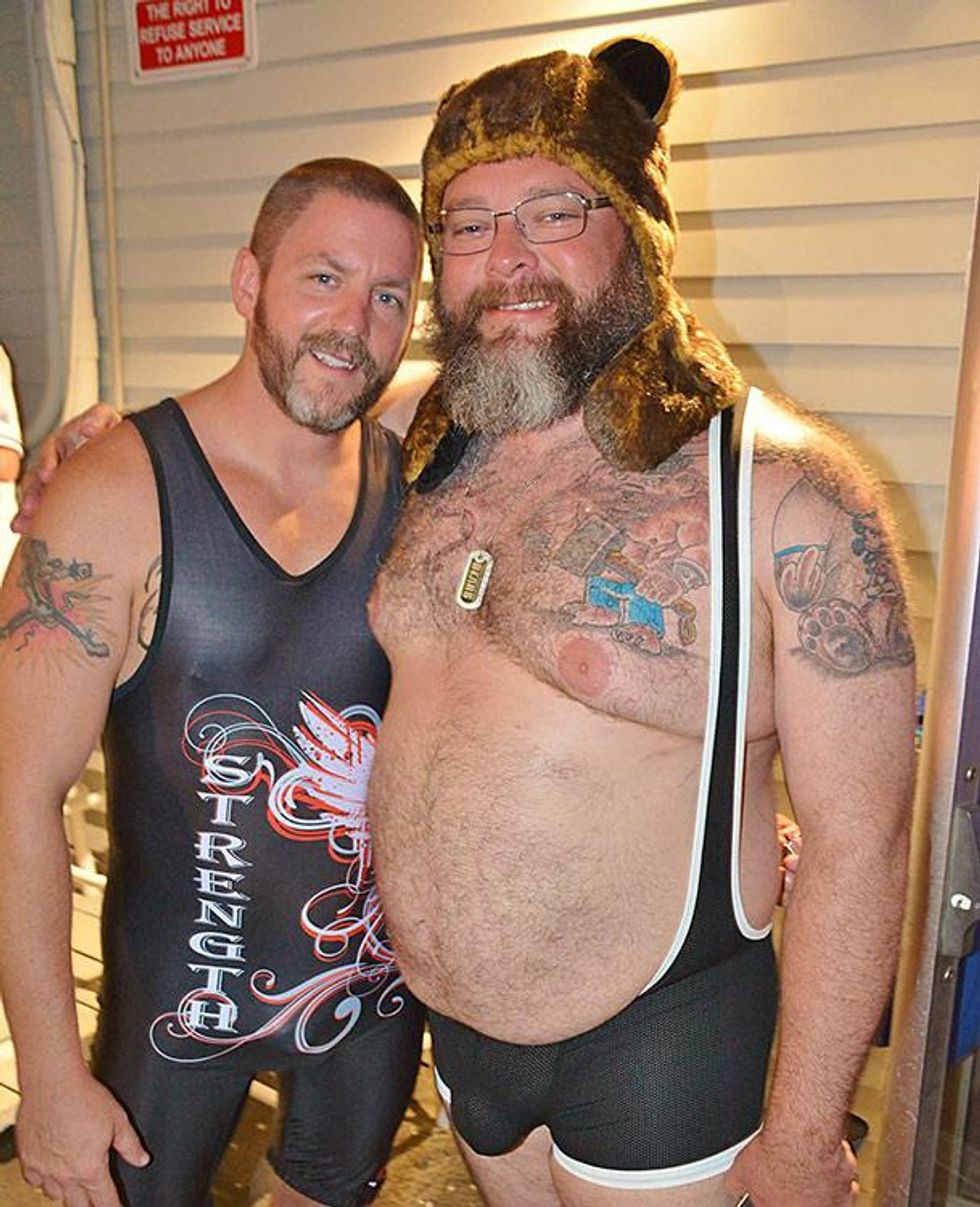 Bears-in-singlets-by-dan-mckeon-64