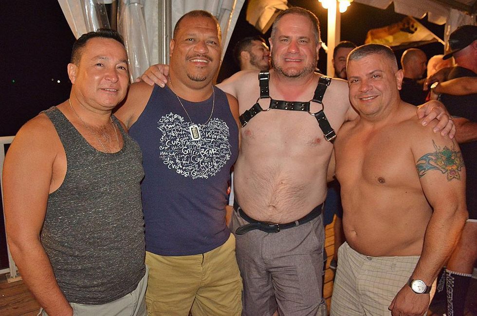 Bears-in-singlets-by-dan-mckeon-68